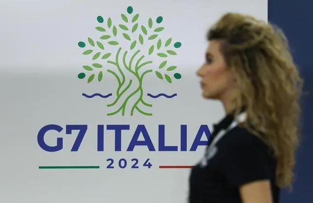 1.G7峰会：为何成为“史上最不受欢迎”？ 峰会 支持率 领导人 意大利 打胎 欧洲议会 拜登 法国 民调 带领 sina.cn 第3张