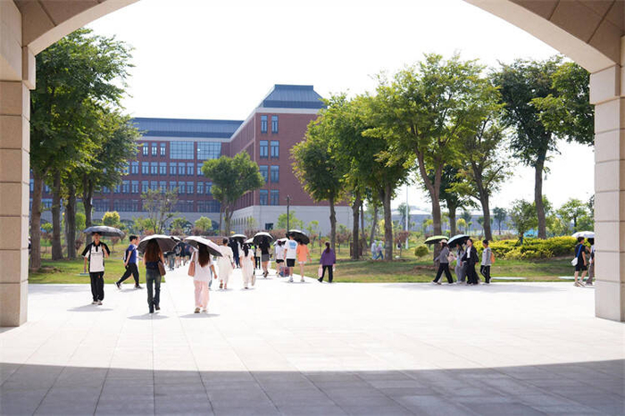 中原科技学院开展"学部制书院式"双元育人新模式