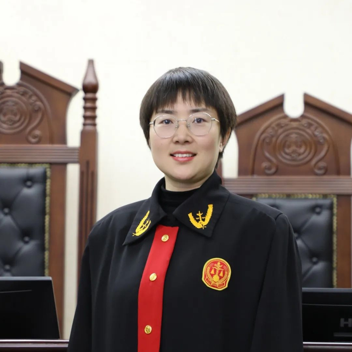 审判员   王红霞