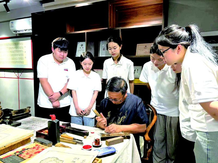 受访者供图浏阳市融媒体中心记者徐旻6月12日,小河乡田心村,青山如黛