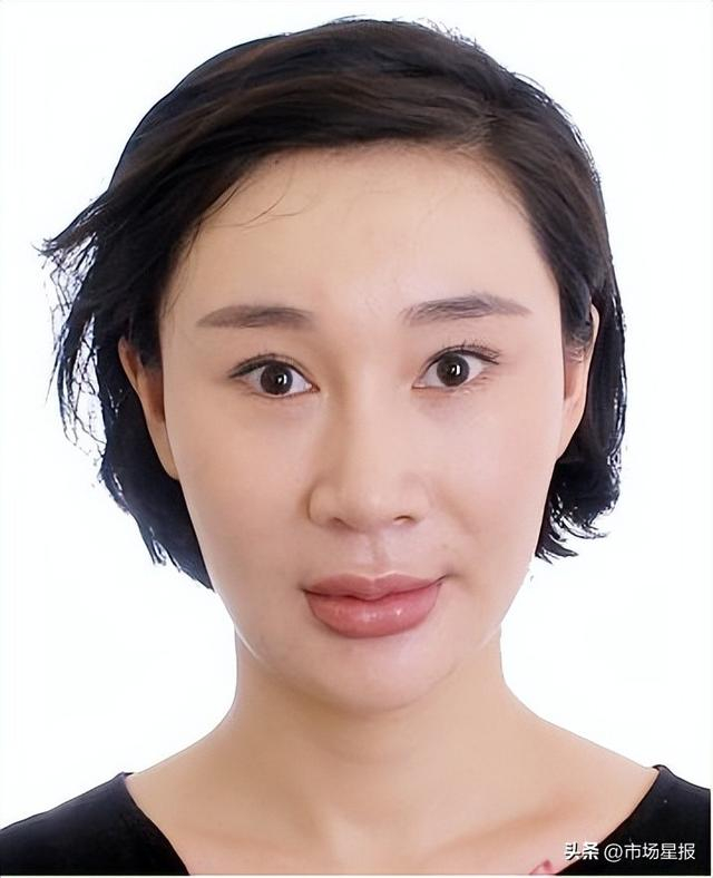被执行人：柳旻
