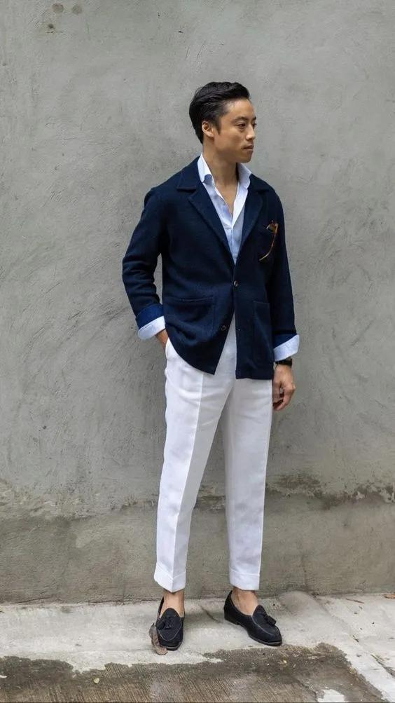 西装外套与领带:想要更为正式的复古造型,可以在九分裤上搭配一件合身