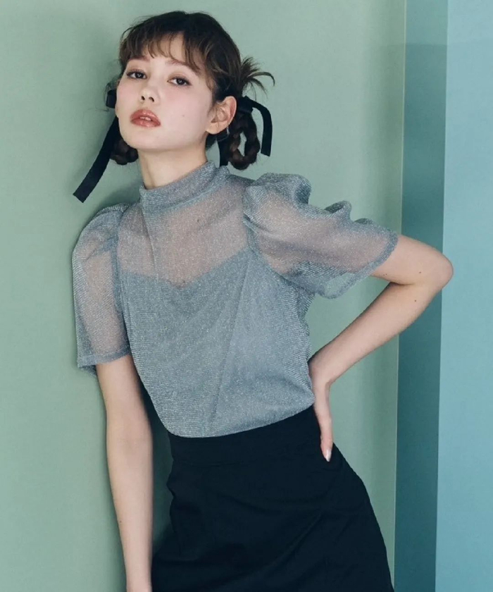 日本混血模特爱花的夏日甜酷风