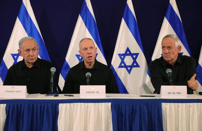 资料图：当地时间2023年10月28日，以色列特拉维夫，以色列战时内阁举行新闻发布会。图/IC photo