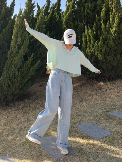 ▲ 网易严选开发的基础款防晒衣广受消费者青睐