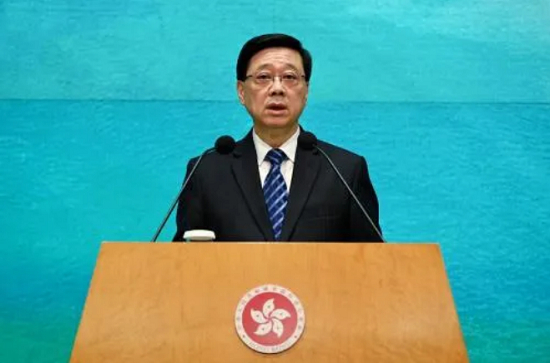 新安排实施后,投资者可在香港发出八号(俗称"八号风球")或以上热带