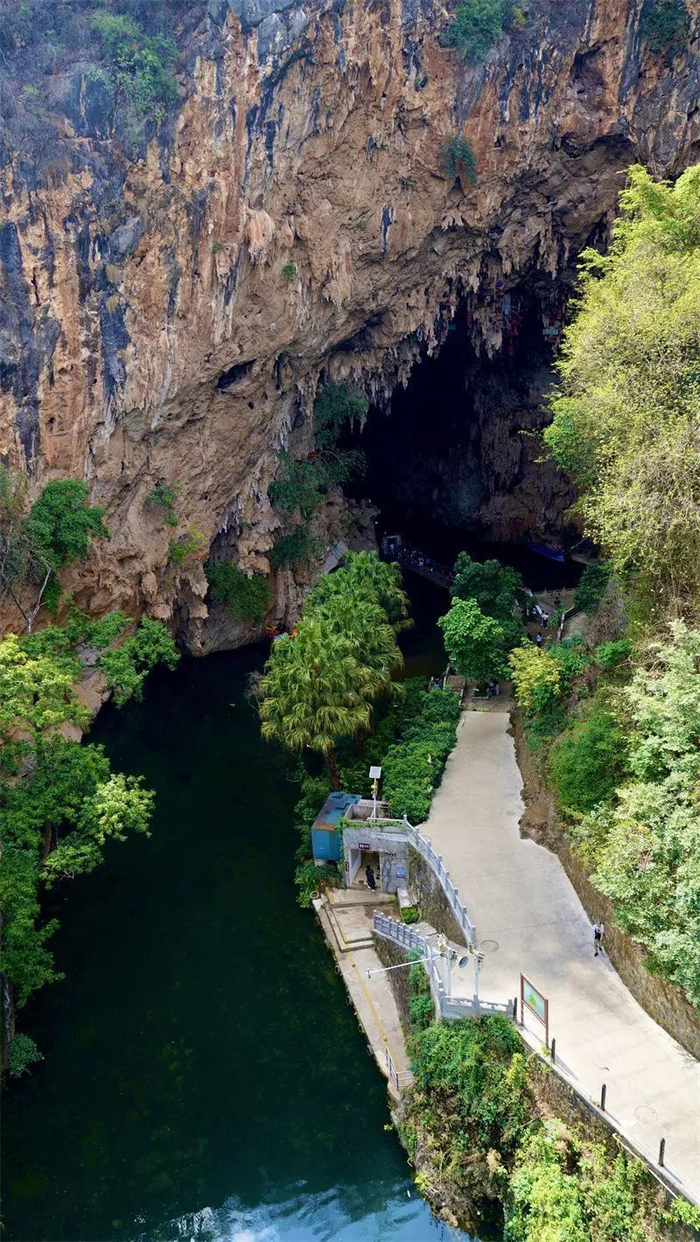 旅游看点>正文> 喀斯特地貌的神奇在流水的雕刻下凸显出南洞,白龙洞