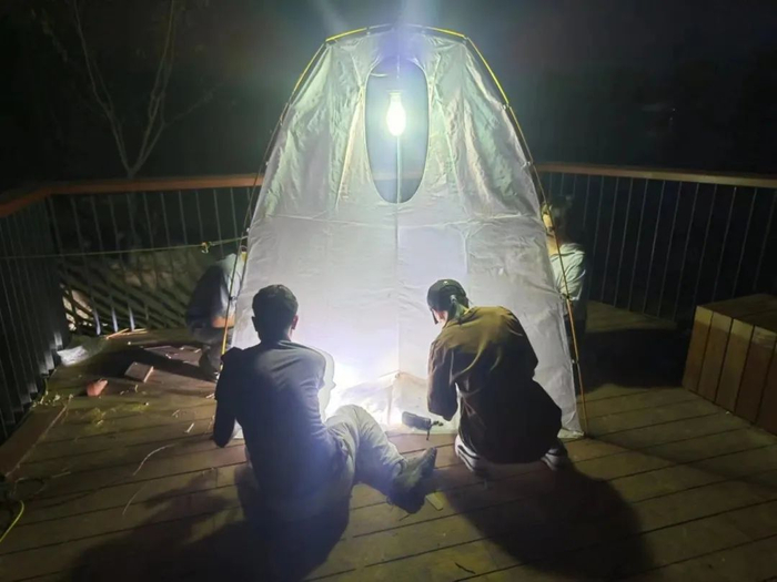▲夜间昆虫采样调查