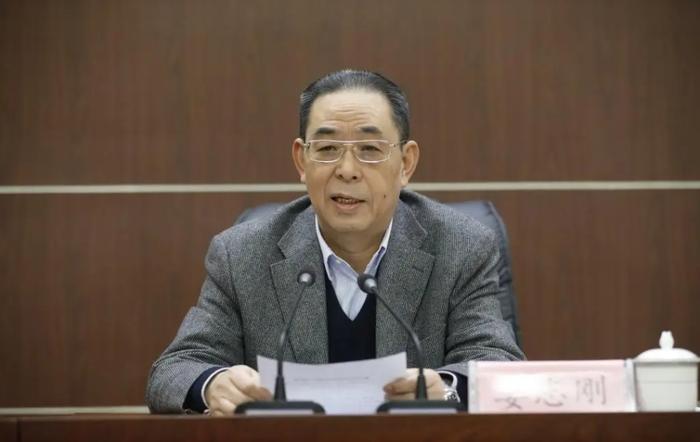 四川“黄龙景区因高反每年死亡20人”？官方：导游为推销...