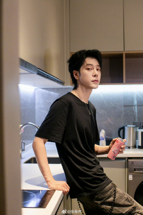 徐海乔夏至营业照来了