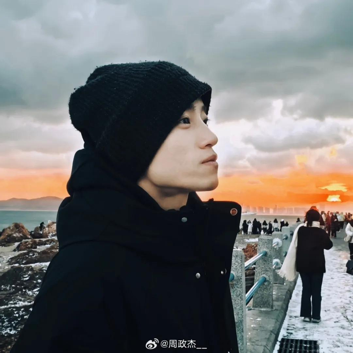 为什么是他们“冒”了出来?|邬家楷|表演|艺考|经纪人|中戏_新浪新闻