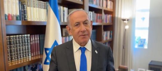 内塔尼亚胡近日在一段视频中讲话，谈及“美方扣留向以色列提供的武器和弹药”一事。图源：以色列总理办公室社交媒体账号