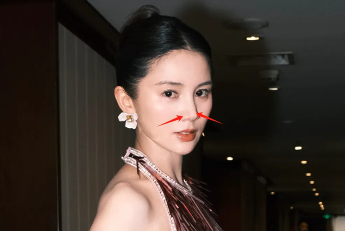 太强!黄景瑜前妻出道拍电影,还提名影后,本人演技不输前夫|上海国际电影节|王雨馨|男友|尴尬|实绩_新浪新闻