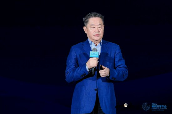 宁高宁:任何企业都可以拥抱新技术,变成有新质生产力元素的企业__财经头条