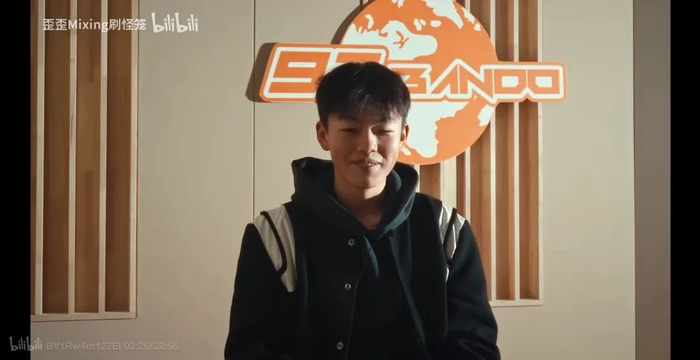 十七岁的克林。（图/受访者供图）