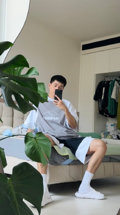 班兆博说我照片是擦边男