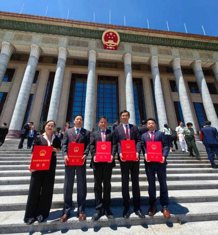 华山医院徐文东教授团队获国家科技进步奖一等奖！_手机新浪网