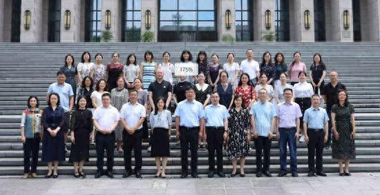 图为会议合影。重庆工商大学外国语学院供图