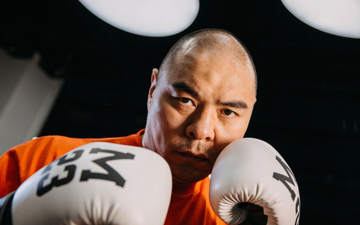 转职业十年，张志磊用拳头打出了一片天地。  新京报首席记者 郭延冰 摄