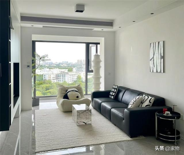 广东发现一户人家客厅,3米开间,正反都能用!拍下让大伙瞧瞧