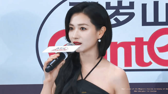 今年白玉兰颁奖典礼上的美丽女明星们|白玉兰|女明星|颁奖典礼_新浪新闻