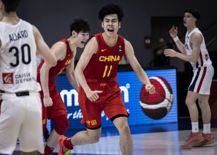 中国男篮牛啊!
