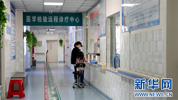 琊川镇卫生院内部环境。新华网 周远钢 摄