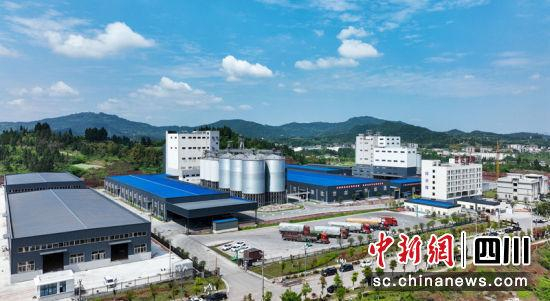 蓬安工业园区农产品加工产业园蓬勃发展。刘永红摄