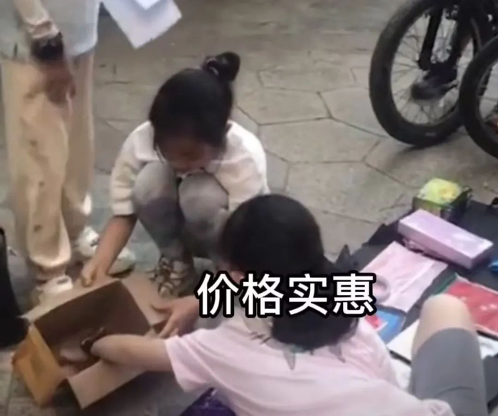 当了7年的好男人，如今人设崩塌全网骂？12岁女儿霸气发声：他是一个好爸爸-当了7年的好男人,如今人没有感情