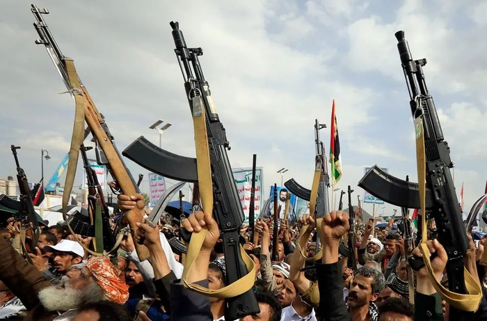 数千名胡塞武装支持者在也门举行抗议集会，声援巴勒斯坦IC Photo