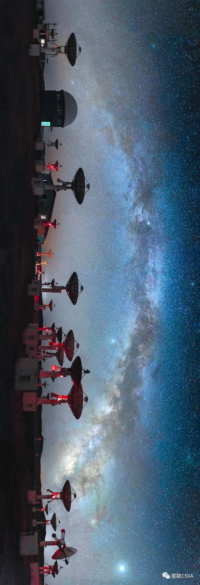 ▲壮观的明安图观测设备与银河拱桥。星联CSVA摄影师刘彬，摄于内蒙古锡林郭勒盟正镶白旗。