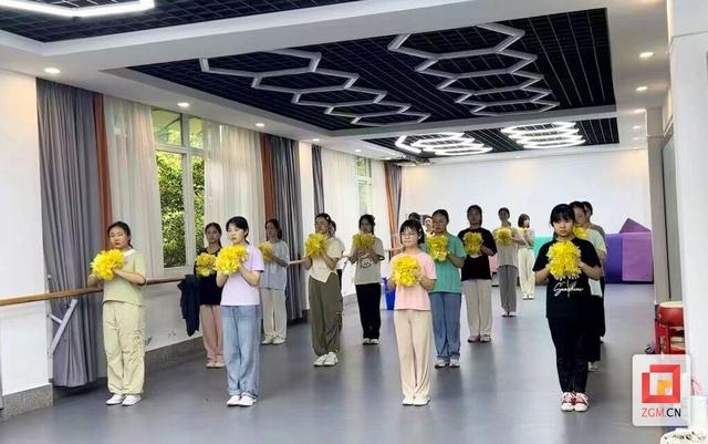 涵盖9大学科衔接课程 蜀光中学高2024级清北夏令营开营