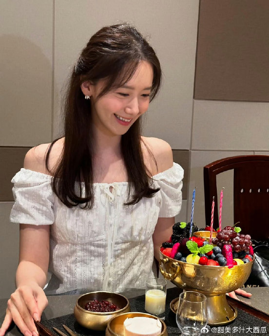 林允儿ins更新,少时又合体了!姐姐们还是这么美