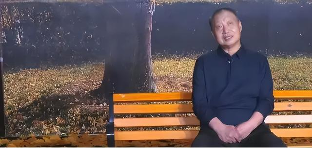 侯铁成的父母没了办法,毕竟是自己的孩子,总不能