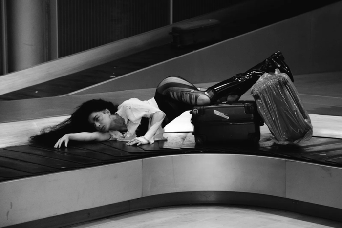 "古怪又邋遢"的brat girl最酷!