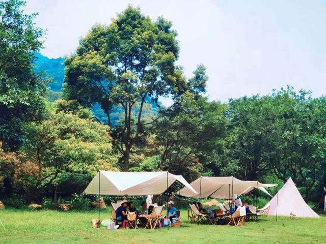 与鼎湖山风景区一脉相承,藏龙沟风景区和黄金沟生态景区广东省肇庆市