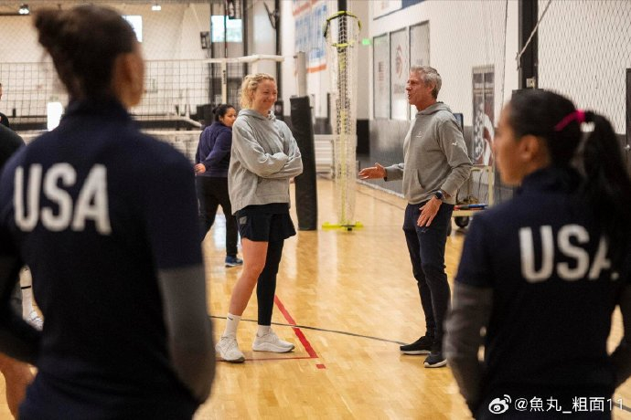 美国9694女排主教练卡奇.基拉里:乔丁