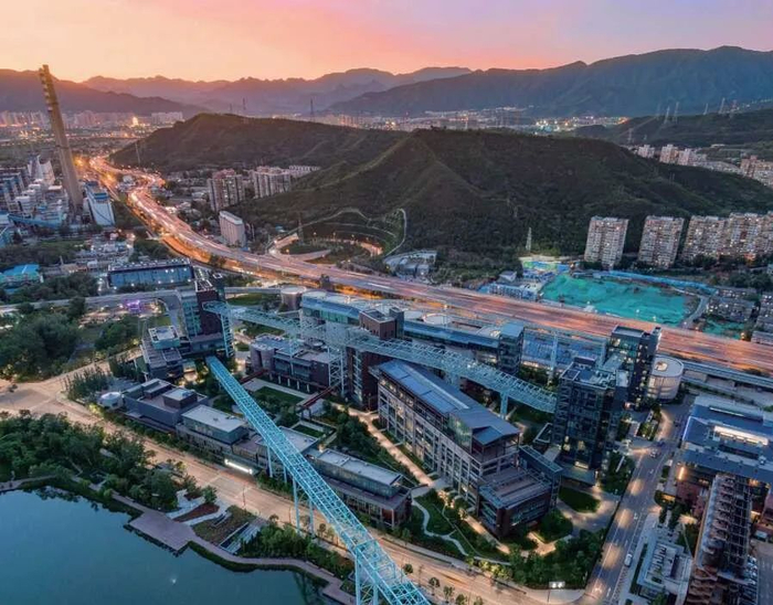 首钢园冬奥广场。图｜@北京石景山