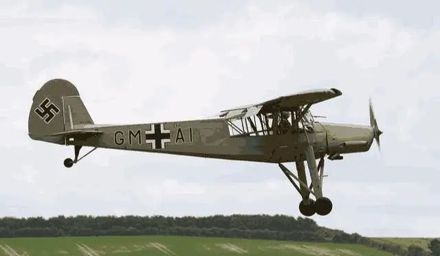 二战德国航空兵的杂务工，能缓慢飞行的Fi-156轻型飞机|Fi-156|德军|二战德国_新浪新闻