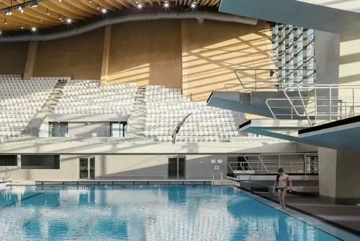 巴黎水上运动中心观众座椅。图｜2024 巴黎奥运官方 @paris2024