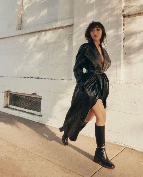 《黑袍纠察队》"喜美子"的饰演者凯伦·福原timid