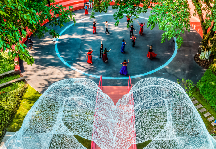 爱情公园 解国清 摄