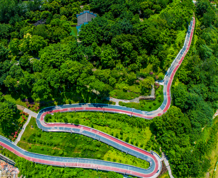 重钢山城崖线步道  钟戈 摄