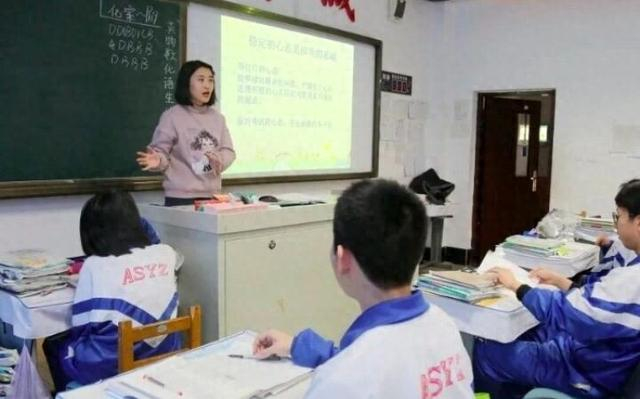 鞍山一中"家校医"获评"辽宁省心理健康教育教学名师工作室"称号