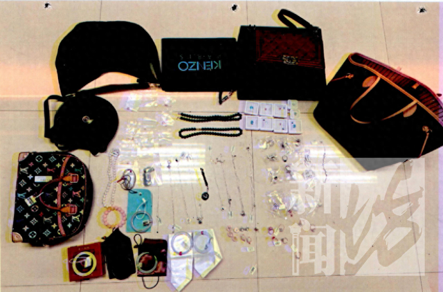 案发后薛某归还的财物 图源：上海松江检察院