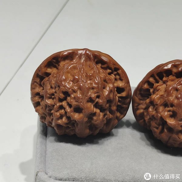 麒麟纹大官帽最突出的特点是纹理奇特.