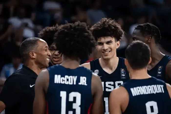 卡梅隆布泽尔基因战士_布泽尔在爵士时的视频_NBA星二代布泽尔