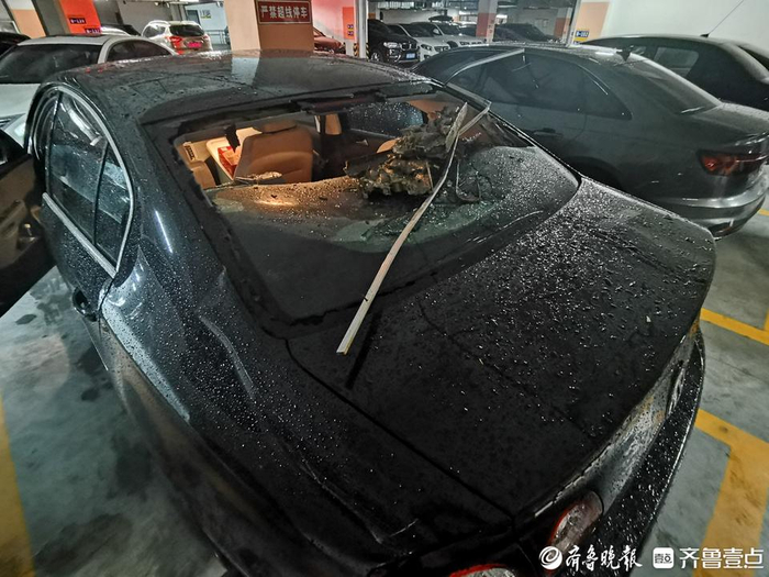 壹点帮办|顾客汽车在酒店被砸坏,维修期间的"打车费"该咋付?