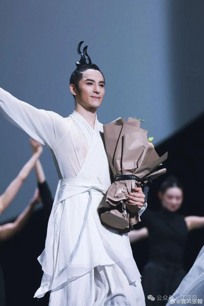 台上一分钟,台下十年功,2019年张翰参加了湖南卫视《舞蹈风暴》节目