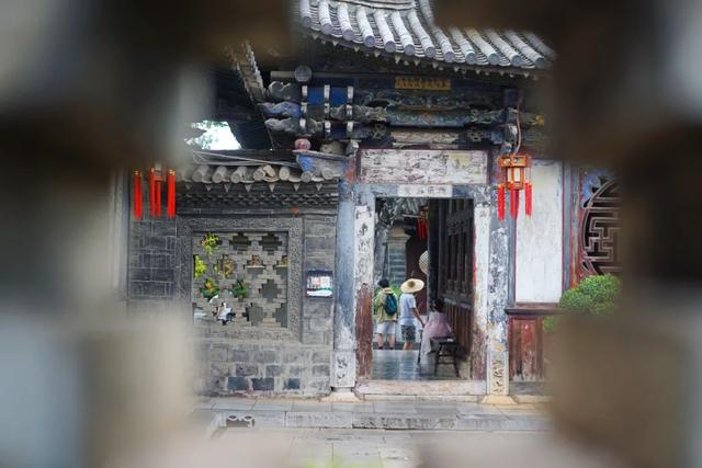 比丽江安静,比大理淳朴,云南这座古城住一个月不腻,消费还不高